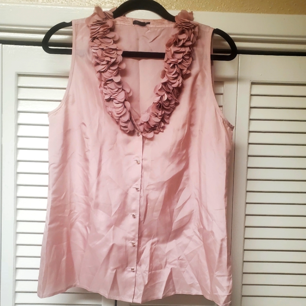 ANN TAYLOR. A Taupe Sleeveless Silk Blouse. Size Petite Size 8